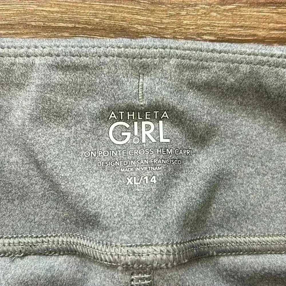 ATHLETA GIRL Size XL 14 Heather Gray On Pointe Cross Hem Capri Leggings RN54023 - Picture 4 of 9